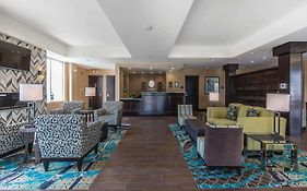 Comfort Inn And Suites Airport North Calgary